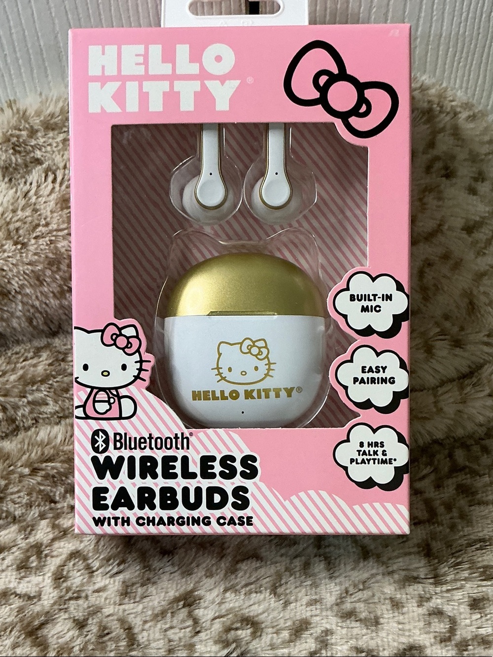 Hello Kitty Gold & White Wireless Bluetooth Earbuds with Charging Case